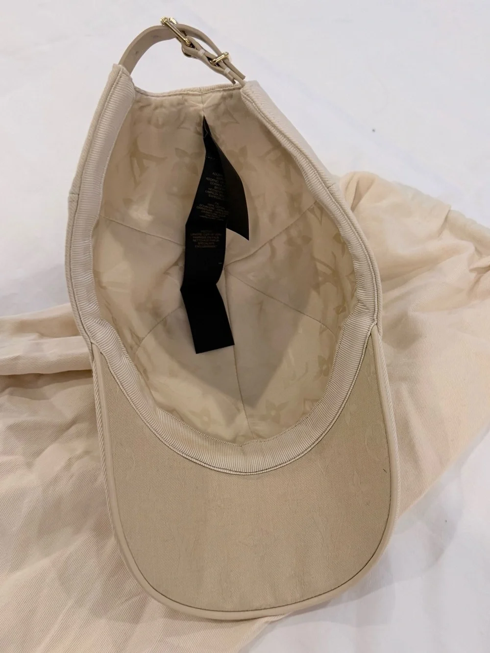 Authentic Louis Vuitton LV Iconic Cap